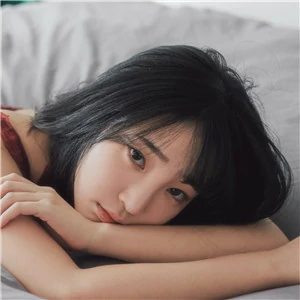 姜仁卿(Ebichu)